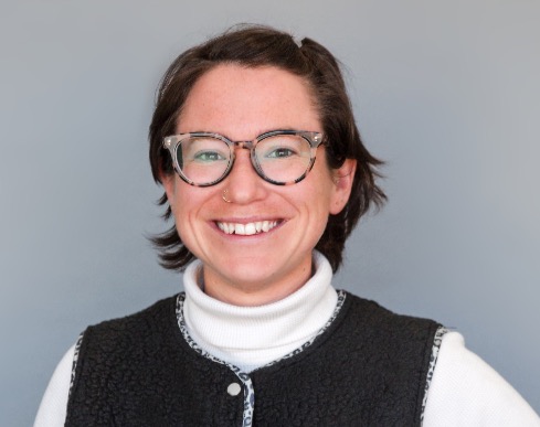 Emma, Class of 2010 “Without Linden’s foundational concept of self, values, and experiences, I doubt I would have strived to grow and explore in the way I have.” Meet Emma